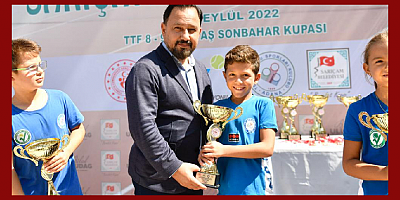 Başkan Uludağ’dan Şampiyonlara Kupa