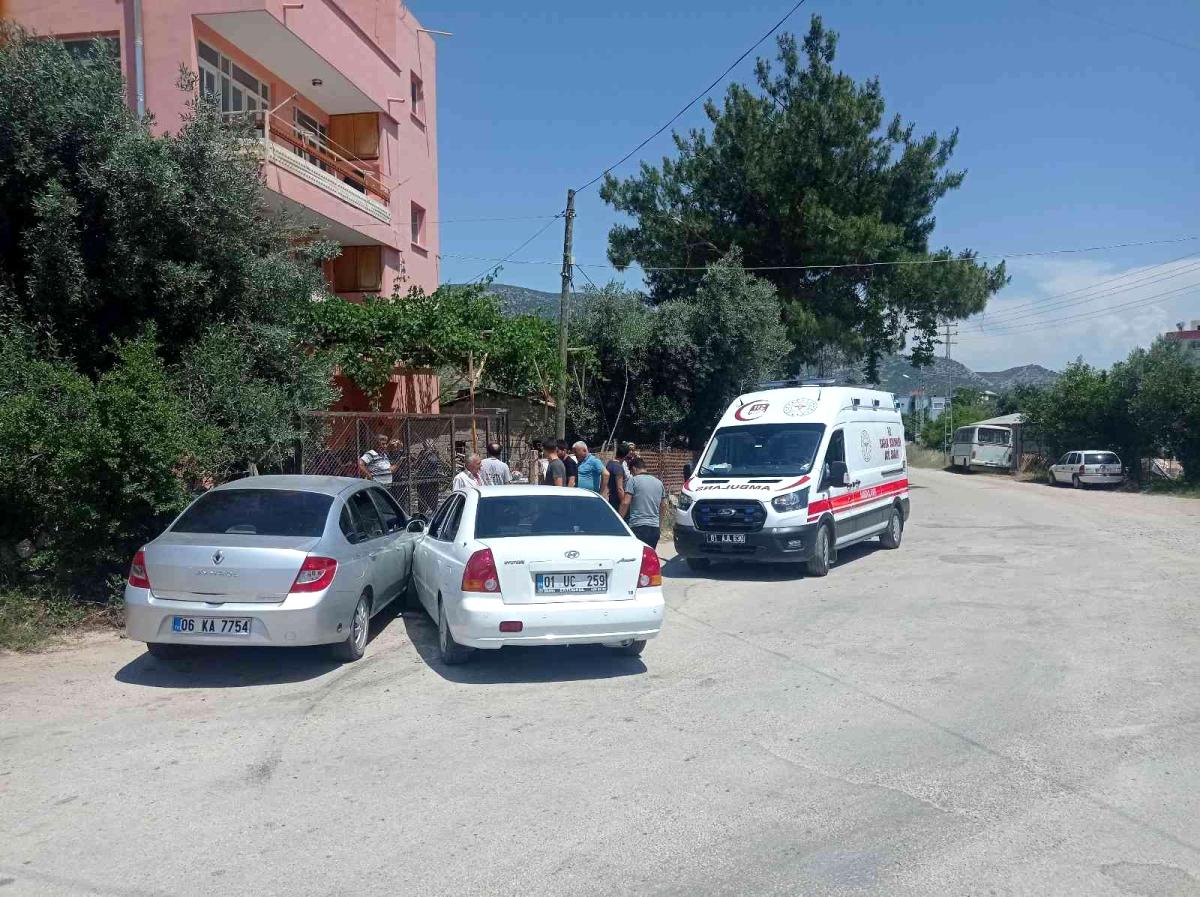 Kozan'da trafik kazası: 2'si çocuk 3 yaralı 